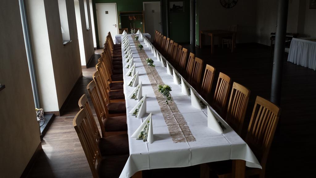 Pension Am Dorfanger Hohennauen Esterno foto