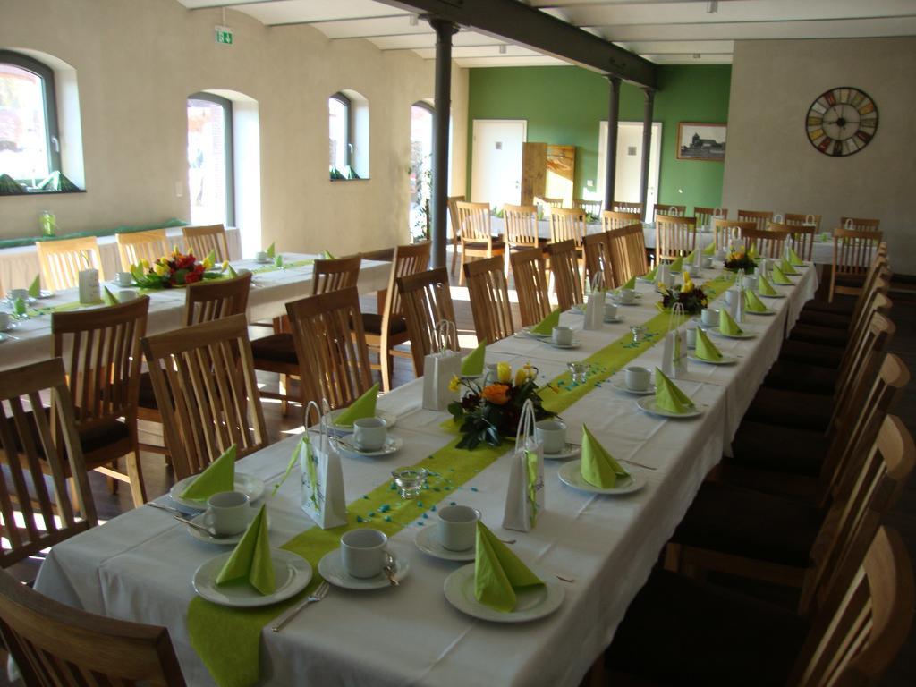 Pension Am Dorfanger Hohennauen Esterno foto